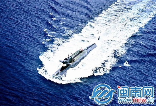 準備下潛的戰略導彈核潛艇