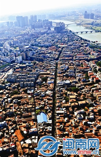 中山路是老城區著名的商業街