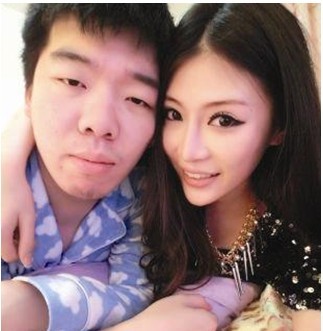 吉星鵬和其妻子祁可欣的合影 資料圖