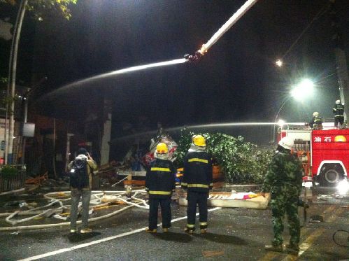 瀘州江陽區摩爾商場發生爆炸15