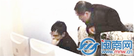 昔日高考狀元 春節流落街頭