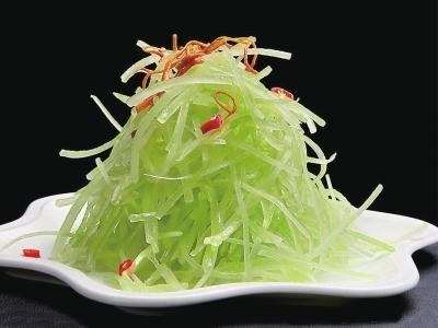 福建同學帶“奇葩”特產毀三觀 有老鼠干雞仔胎2