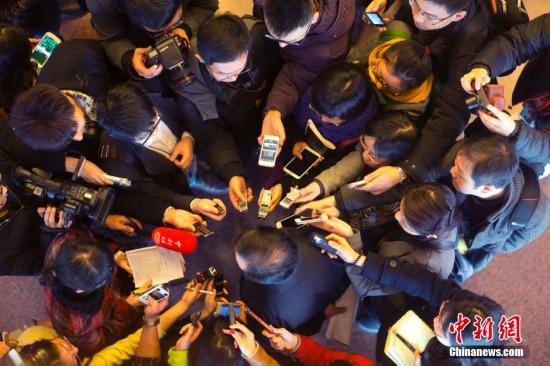 全國(guó)政協(xié)十二屆二次會(huì)議下午3時(shí)開(kāi)幕1