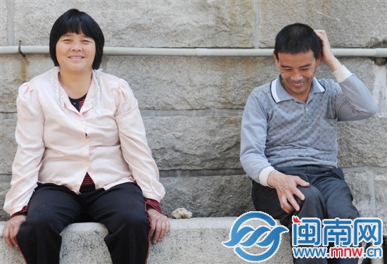 兩個人就這樣，如靜默電影一般生活了二十幾年