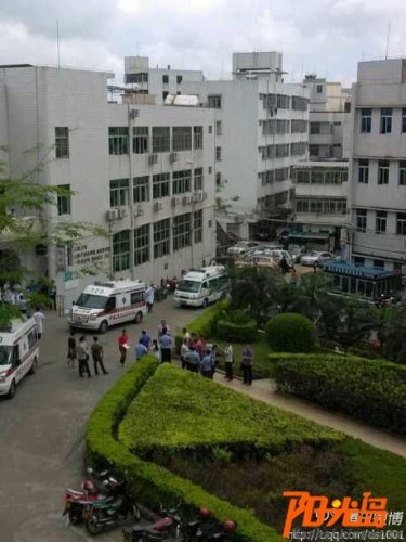 海南小學生春游大巴事故現場7