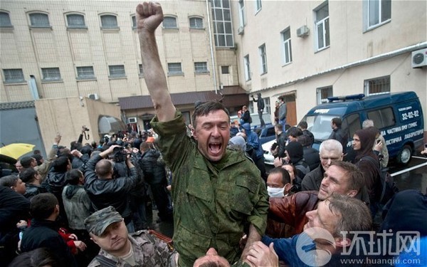 親俄武裝與烏克蘭政府軍沖突造成親俄方面20死40傷，