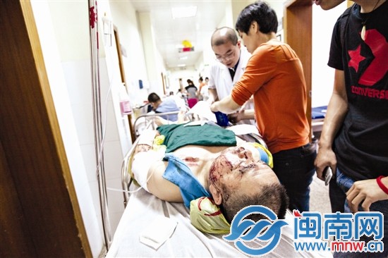 大巴司機受傷，幸無生命危險