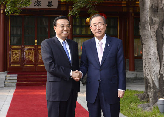 李克強(qiáng)會(huì)見(jiàn)聯(lián)合國(guó)秘書(shū)長(zhǎng)潘基文2