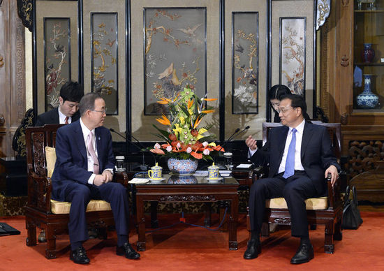 李克強(qiáng)會(huì)見(jiàn)聯(lián)合國(guó)秘書(shū)長(zhǎng)潘基文