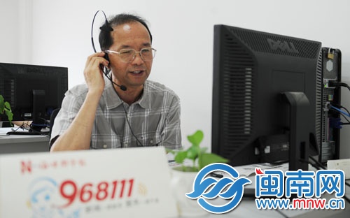 泉州市教育局分管基礎教育的副調研員曾文漢