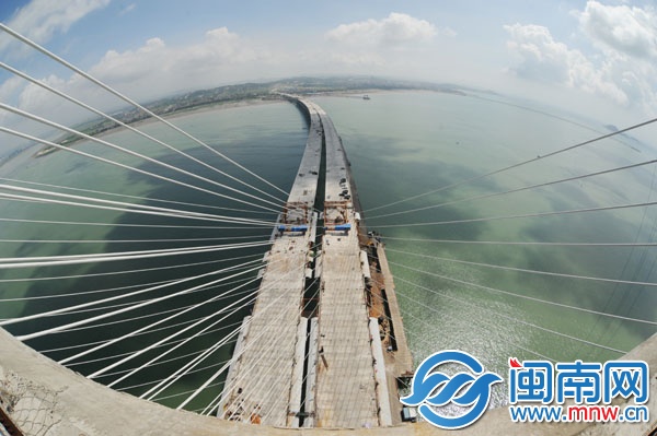 泉州灣跨海大橋往臺商區方向延伸