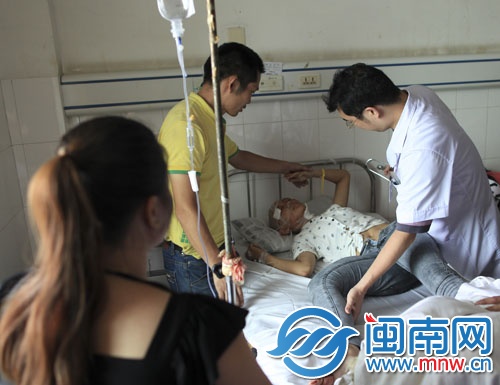 小虹腦出血，在安溪醫院搶救