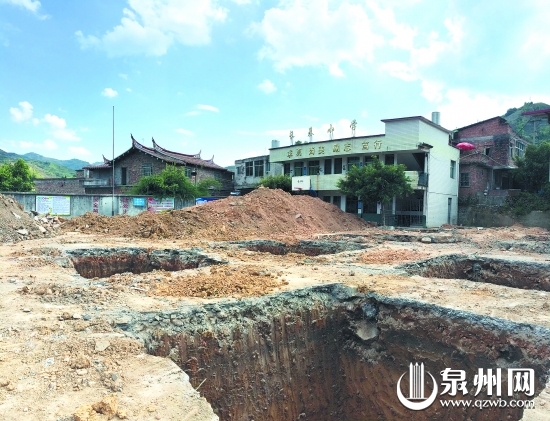長基小學新校舍正在打地基